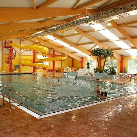 - Apartmenthaus Mit Διαμέρισμα