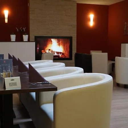 아파트 - Apartmenthaus Mit 4*