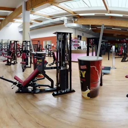 - Apartmenthaus Mit 네우루핀