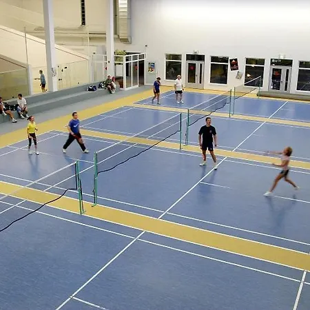 아파트 - Apartmenthaus Mit 네우루핀