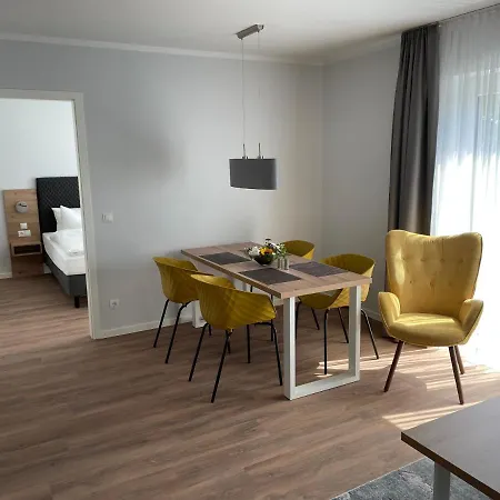 아파트 - Apartmenthaus Mit 네우루핀