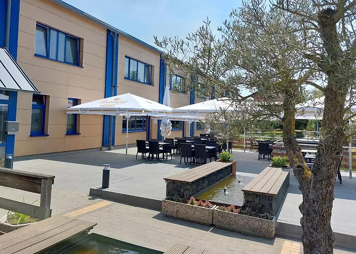 - Apartmenthaus Mit 4*