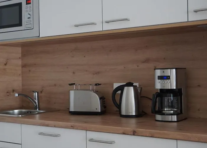 - Apartmenthaus Mit 4* نيوروبين